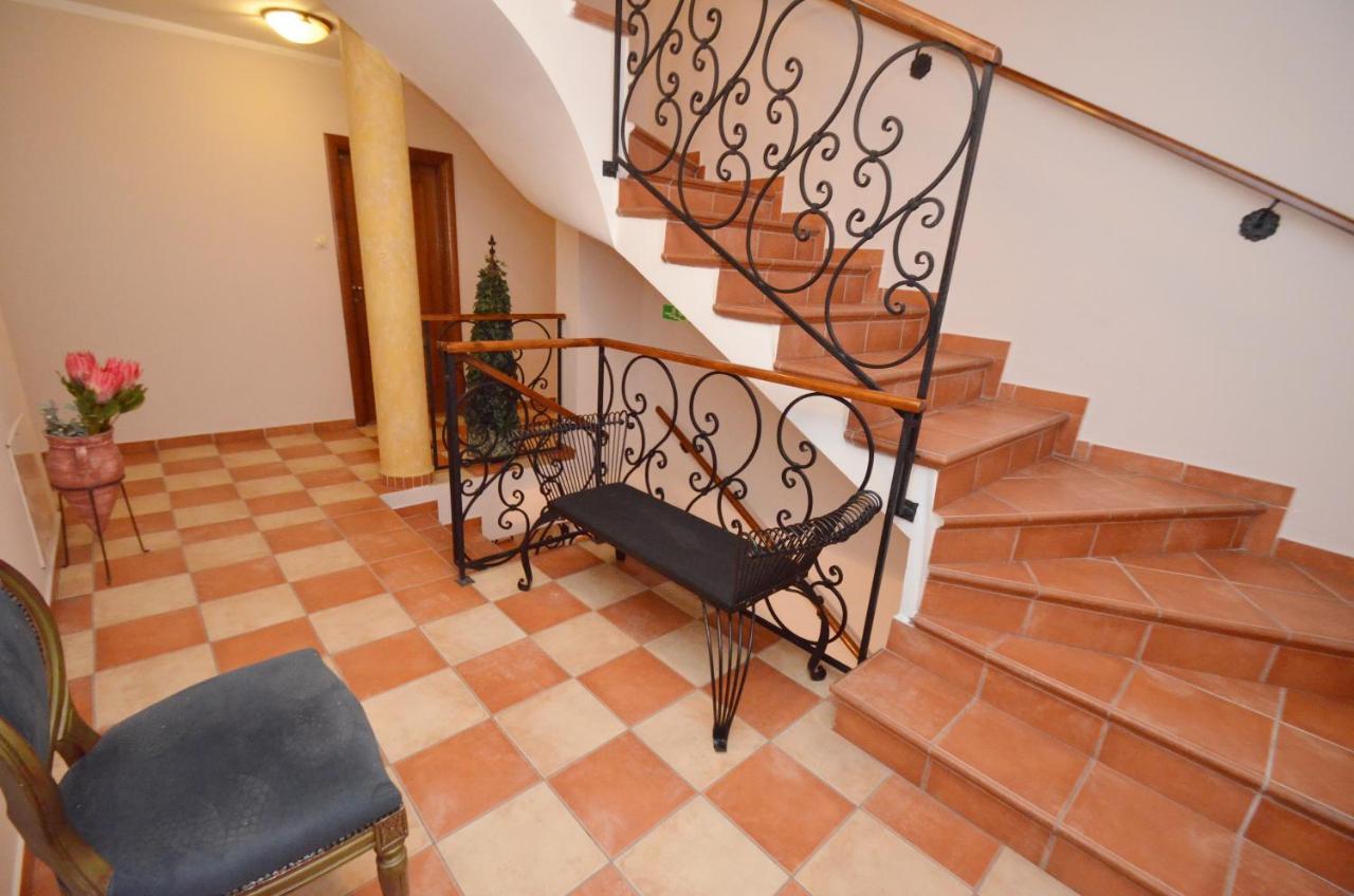 Hotel Meduza Bečići Luaran gambar